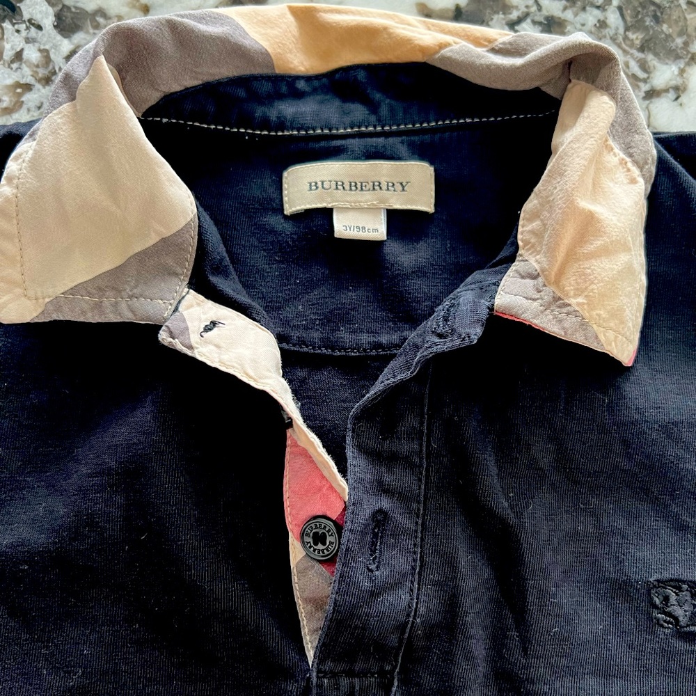 Burberry bundle size 3Y -black short sleeve and navy white long sleeve